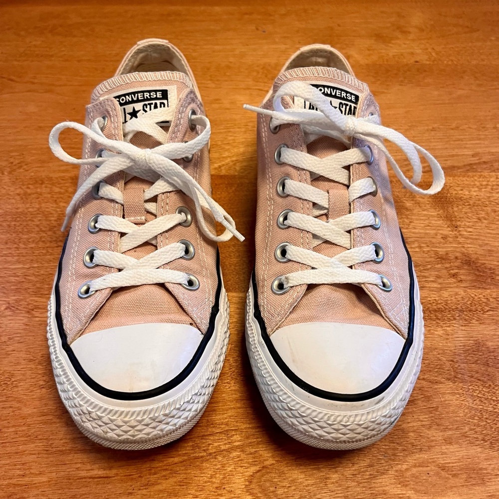 Womens pink converse